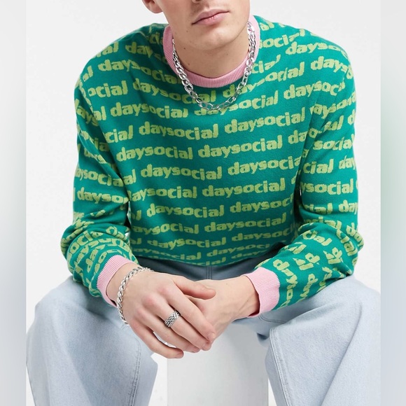 OVERSIZED SWEATER WITH ALL OVER PATTERN IN GREEN - Picture 2 of 4